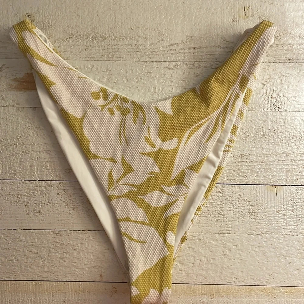 l*space Cabana Swim Bikini Bottom Bitsy‎ in Havana Blooms Medium
